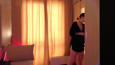 Millie online show from 03-06-26, 06:10