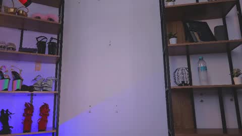 Snapshot of milliejhonson chatting on 04-11-26, 06:45 Mila online show from 04-11-26, 06:45