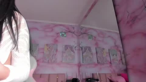 Snapshot of millieskinny_ chatting on 01-09-25, 12:14 Ana Maria online show from 01-09-25, 12:14