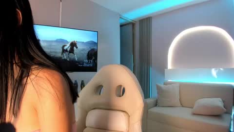 Snapshot of millieskinny_ chatting on 09-23-25, 12:35 Ana Maria online show from 09-23-25, 12:35