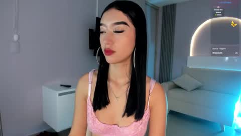 Snapshot of millieskinny_ chatting on 10-09-25, 11:47 Ana Maria online show from 10-09-25, 11:47