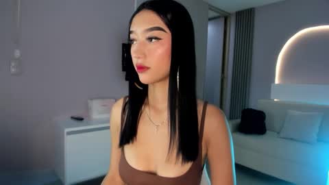 Snapshot of millieskinny_ chatting on 10-15-25, 11:05 Ana Maria online show from 10-15-25, 11:05