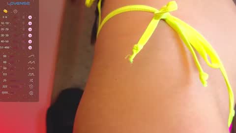 Snapshot of milly_01 chatting on 01-10-25, 05:37 Milly online show from 01-10-25, 05:37