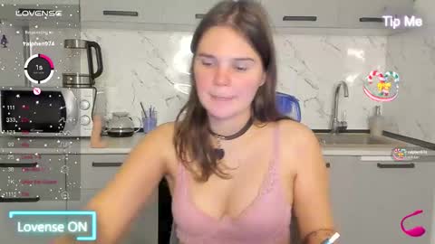 Welcome My name is Tina online show from 09-19-25, 06:19