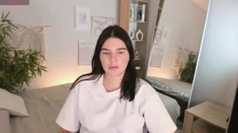 Snapshot of milly_brown_ chatting on 02-02-26, 01:32 Welcome My name is Tina online show from 02-02-26, 01:32