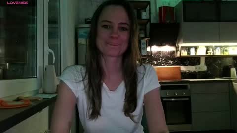 milly_browski online show from 10-24-25, 08:27