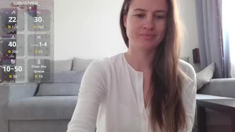 milly_browski online show from 04-14-26, 02:01