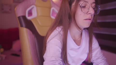 MILLY online show from 03-03-25, 08:21