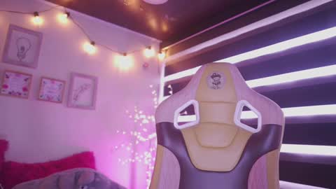 MILLY online show from 03-05-25, 07:27