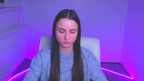 Milly online show from 12-17-24, 04:00