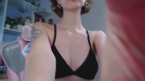 Milly online show from 01-06-25, 08:24