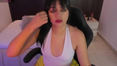 Snapshot of millyevans1 chatting on 04-11-26, 03:11 millyevans1 online show from 04-11-26, 03:11