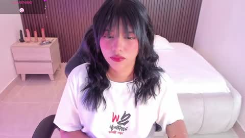 Snapshot of millyevans1 chatting on 04-25-26, 03:20 millyevans1 online show from 04-25-26, 03:20