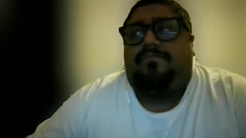 Snapshot of milo69966 chatting on 09-20-25, 04:35 milo69966 online show from 09-20-25, 04:35