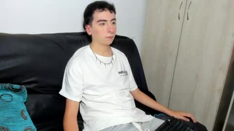 milogm_ online show from 05-25-26, 01:22