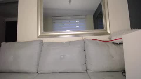 Snapshot of milostructor chatting on 03-04-25, 11:08 miloslove online show from 03-04-25, 11:08