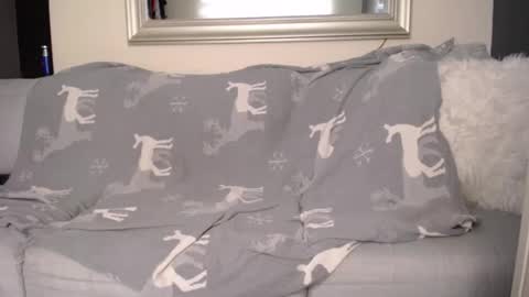 Snapshot of milostructor chatting on 09-18-25, 12:29 miloslove online show from 09-18-25, 12:29