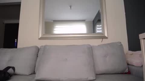 Snapshot of milostructor chatting on 09-19-25, 12:28 miloslove online show from 09-19-25, 12:28