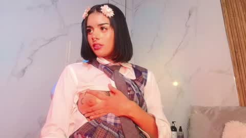 milu_carbajal_x online show from 07-18-26, 04:11