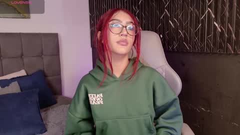 miluv19 online show from 10-02-25, 10:17