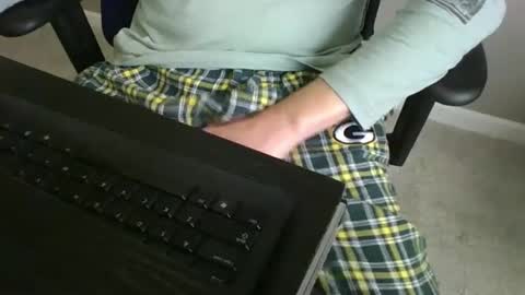 Snapshot of milwaukeebadger24 chatting on 12-23-24, 04:50 milwaukeebadger24 online show from 12-23-24, 04:50