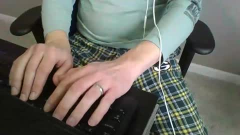 Snapshot of milwaukeebadger24 chatting on 12-23-24, 07:52 milwaukeebadger24 online show from 12-23-24, 07:52