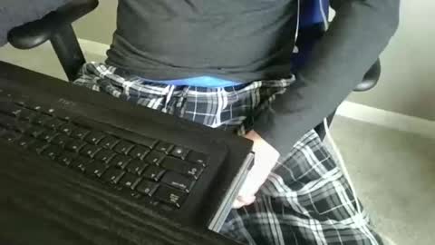 Snapshot of milwaukeebadger24 chatting on 03-05-25, 04:57 milwaukeebadger24 online show from 03-05-25, 04:57