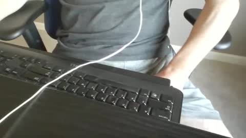 Snapshot of milwaukeebadger24 chatting on 09-24-25, 12:41 milwaukeebadger24 online show from 09-24-25, 12:41