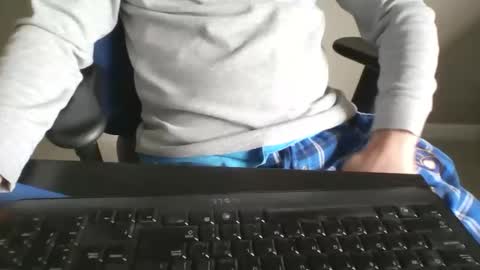 Snapshot of milwaukeebadger24 chatting on 11-09-25, 04:05 milwaukeebadger24 online show from 11-09-25, 04:05