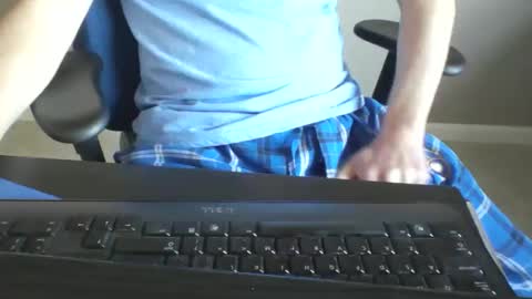 Snapshot of milwaukeebadger24 chatting on 11-15-25, 04:03 milwaukeebadger24 online show from 11-15-25, 04:03