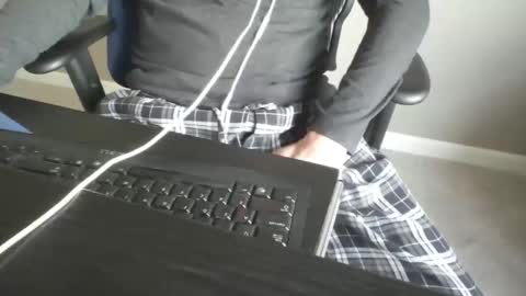 Snapshot of milwaukeebadger24 chatting on 11-19-25, 01:55 milwaukeebadger24 online show from 11-19-25, 01:55