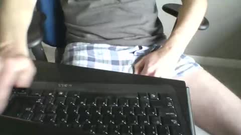 Snapshot of milwaukeebadger24 chatting on 11-23-25, 04:40 milwaukeebadger24 online show from 11-23-25, 04:40