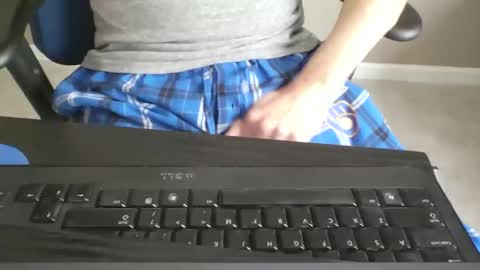 Snapshot of milwaukeebadger24 chatting on 11-30-25, 04:00 milwaukeebadger24 online show from 11-30-25, 04:00