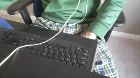 Snapshot of milwaukeebadger24 chatting on 12-17-25, 03:18 milwaukeebadger24 online show from 12-17-25, 03:18