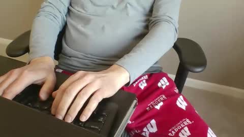 milwaukeebadger24 online show from 02-04-26, 04:13