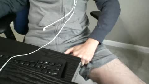 milwaukeebadger24 online show from 06-17-26, 12:40