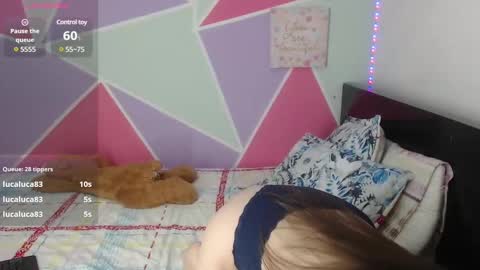 Snapshot of mily_miley chatting on 12-14-24, 12:23 Mily Miley online show from 12-14-24, 12:23