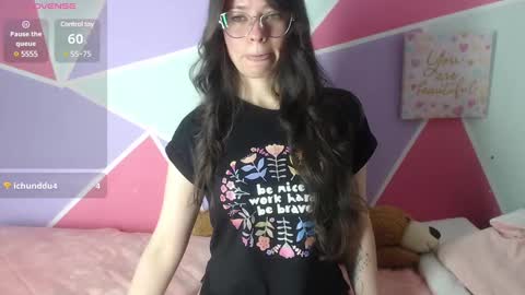 Snapshot of mily_miley chatting on 02-26-25, 07:27 Mily Miley online show from 02-26-25, 07:27