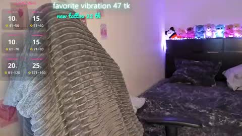 Emily online show from 07-25-26, 06:16