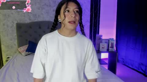 Mily online show from 04-21-26, 03:02