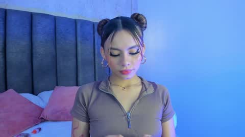 Snapshot of milyy_vermont chatting on 12-28-24, 08:47 Milyy online show from 12-28-24, 08:47