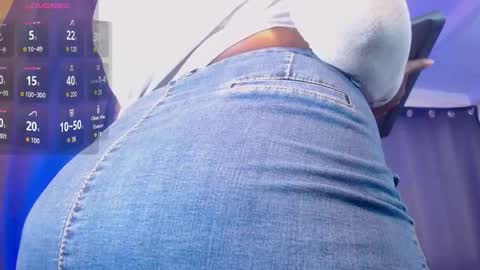 Snapshot of mimi_gil chatting on 02-21-26, 01:45 Mimi online show from 02-21-26, 01:45