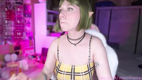 Snapshot of mimibunxo chatting on 02-20-26, 06:26 Mimi Bunny online show from 02-20-26, 06:26