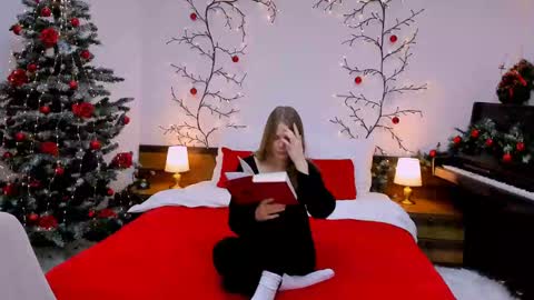 Kelly online show from 01-15-25, 09:24