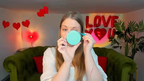 Kelly online show from 03-11-25, 06:10