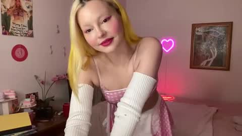mimsymarlo online show from 12-21-24, 03:03