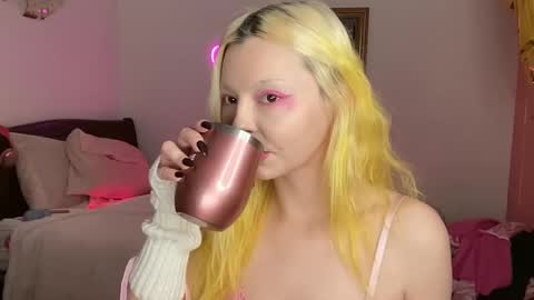 mimsymarlo online show from 12-26-24, 12:25