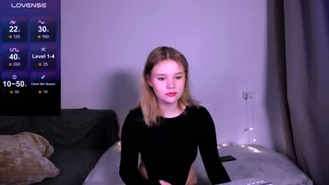 hi Im Mina  online show from 12-09-24, 02:34