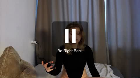 hi Im Mina  online show from 01-13-25, 05:01