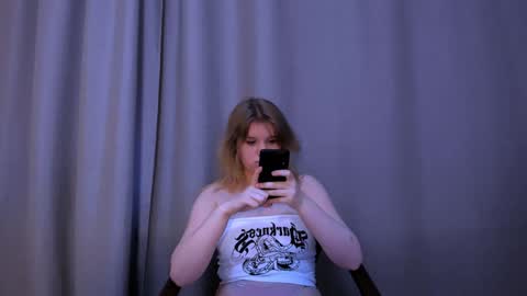 hi Im Mina  online show from 01-31-25, 01:54